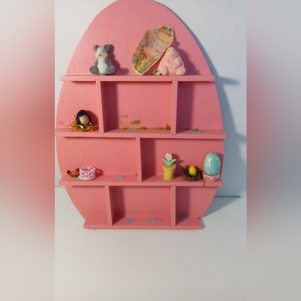Vintage Pink Egg-Shaped Shelf with Easter Decorations - Picture 11 of 14